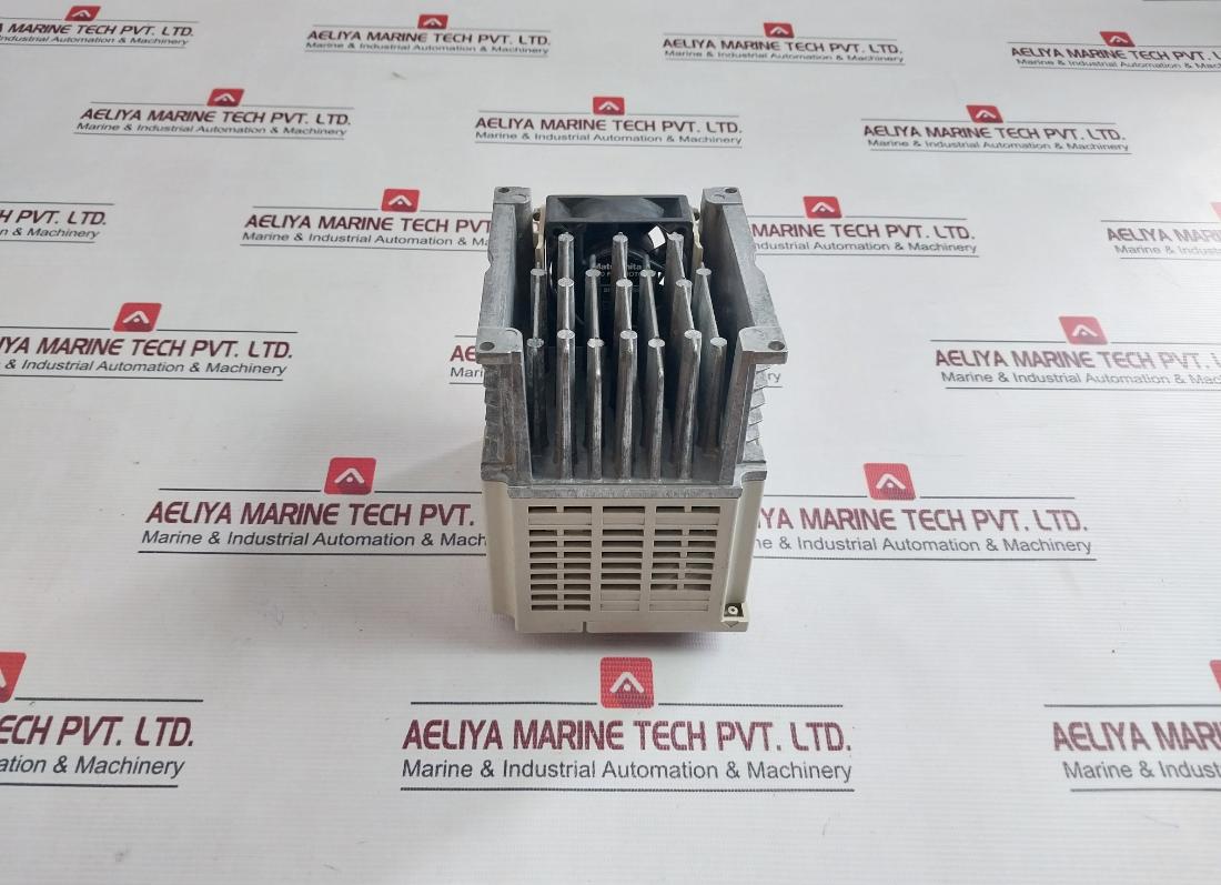 Yaskawa Electric Cimr-v7Aa22P2 Digital Operator Ac 3-phase 200–230V 50/60Hz