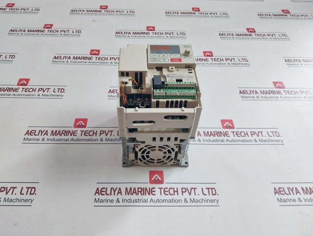 Yaskawa Electric Cimr-v7Aa22P2 Digital Operator Ac 3-phase 200–230V 50/60Hz