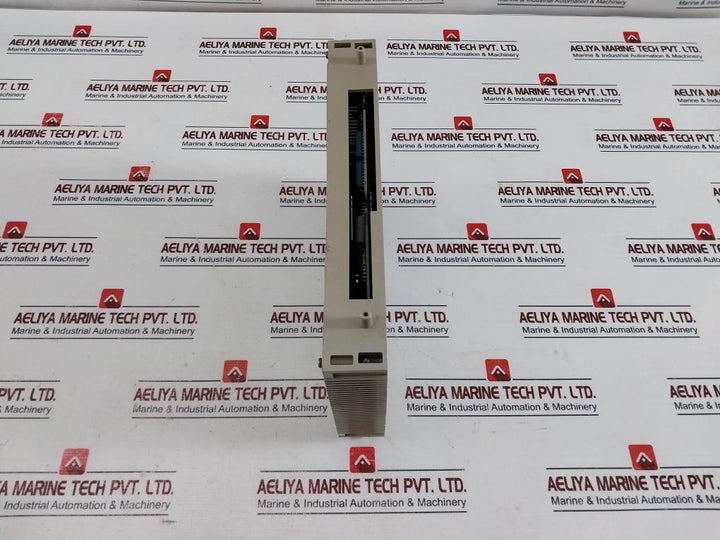 Yaskawa Electric Memocon-sc Jamsc-b1070 Register Output Module
