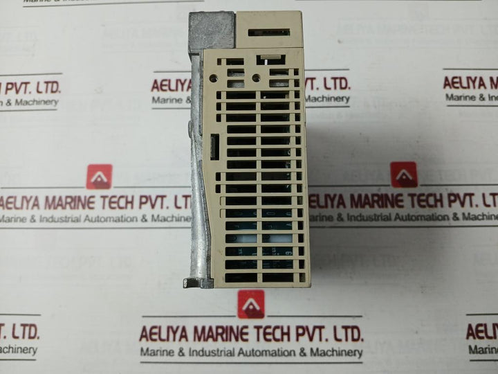 Yaskawa Electric Sgdm-01Ada Servo Amplifier 1Ph 200-230V 50/60Hz 2A