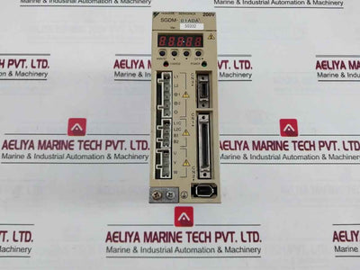 Yaskawa Electric Sgdm-01Ada Servo Drive 200-230V 50/60Hz 50332 (Not Working)