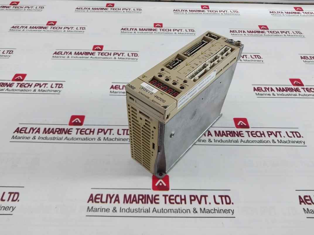 Yaskawa Electric Sgdm-01Ada Servo Drive 200-230V 50/60Hz 50332 (Not Working)