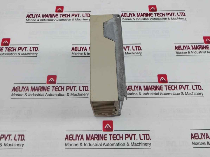 Yaskawa Electric Sgdm-01Ada Servo Drive 3Ph 0-230V 0-300Hz 0-55°C