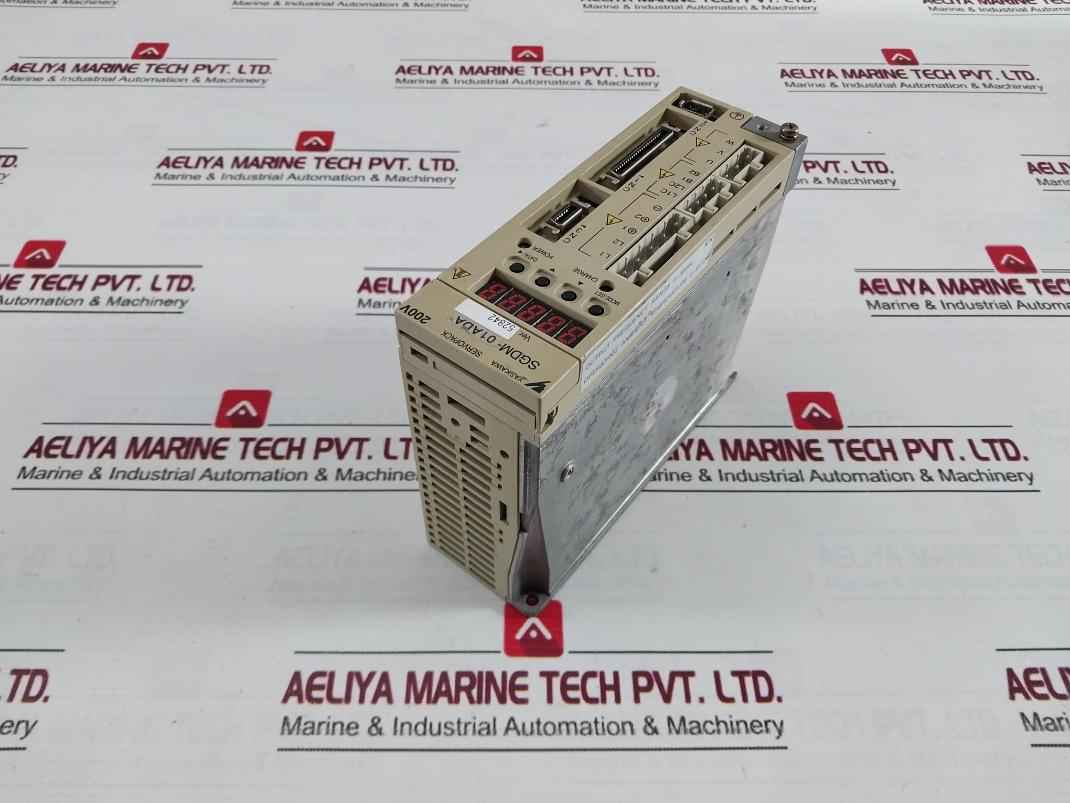 Yaskawa Electric Sgdm-01Ada Servo Drive 3Ph 0-230V 0-300Hz 0-55°C