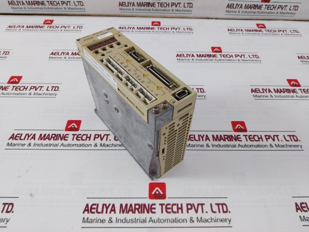 Yaskawa Electric Sgdm-01Ada Servopack Servo Drive 200-230V 50/60Hz