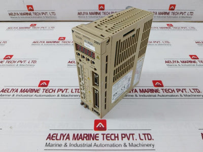 Yaskawa Electric Sgdm-01Ada Servopack Servo Drive 200-230V 50/60Hz