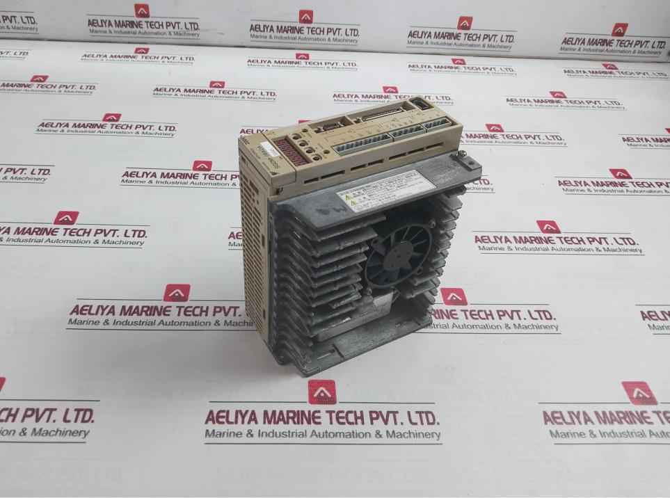 Yaskawa Electric Sgdm-08Ada Servopack 3Ph 200-230V 50/60Hz 5.4A