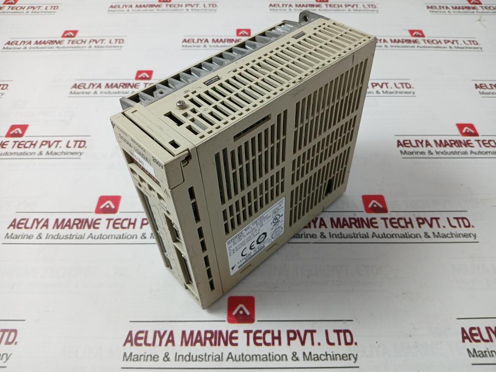 Yaskawa Electric Sgdm-10Ada Ac Servo Drive 3Ph 200-230V 50/60Hz 7A