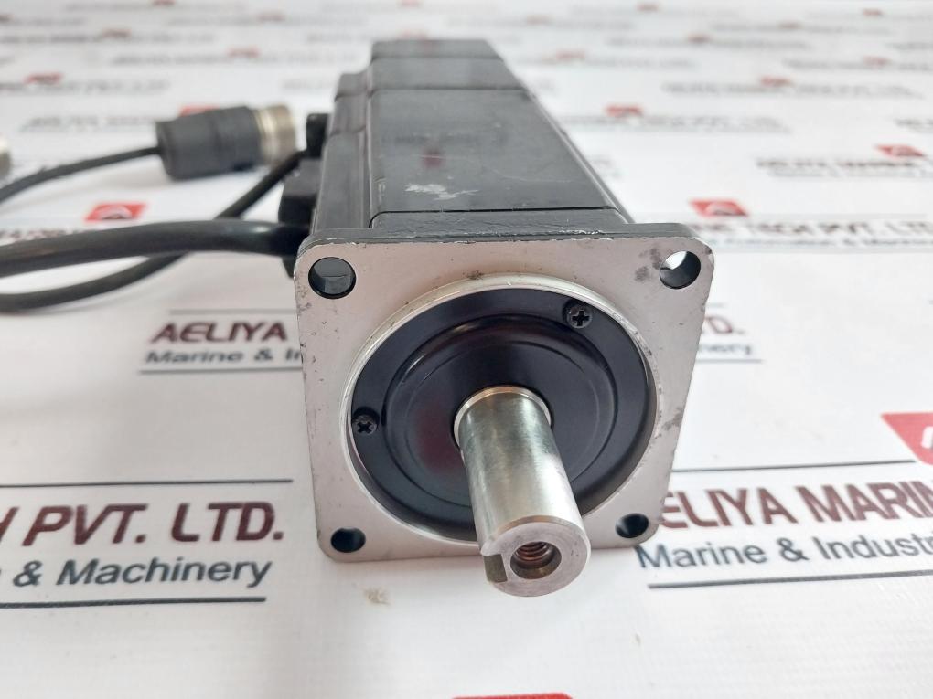 Yaskawa Electric Sgmah-04A1A6Cd-0Y Ac Servo Motor