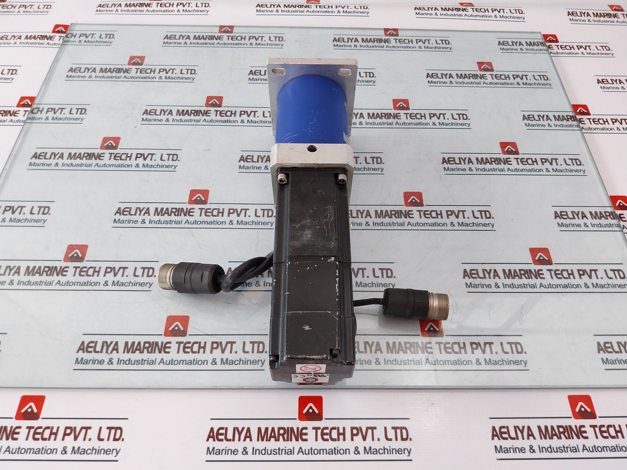 Yaskawa Electric Sgmah-04A1A6Cd-0Y Ac Servo Motor Lp 070-m02-15-111-000