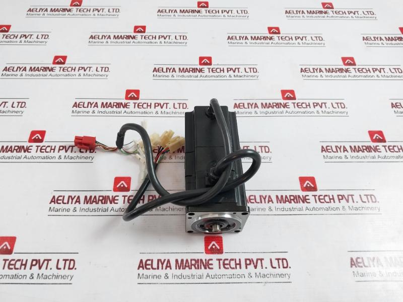 Yaskawa Electric Sgmp-01Awyr12 Ac Servo Motor W 100 V 200 A 0.89