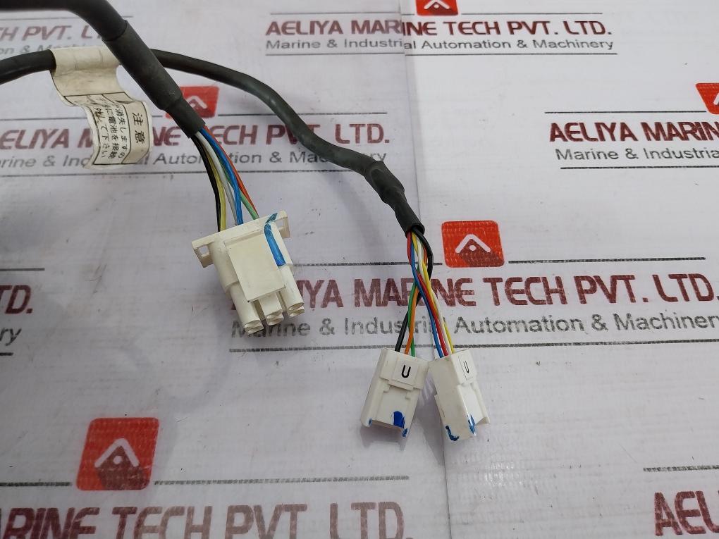 Yaskawa Electric Sgmrs-06A2B-yr21 Ac Servo Motor 2000 Rpm 4.0 A 200 V