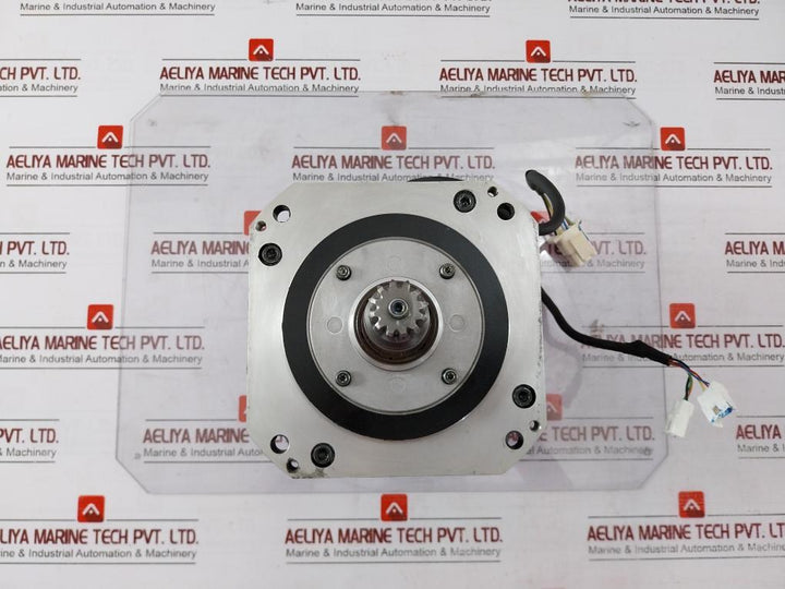Yaskawa Electric Sgmrs-06A2B-yr21 Ac Servo Motor 2000 Rpm 4.0 A 200 V