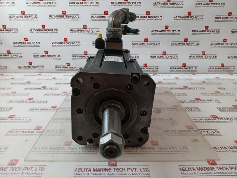 Yaskawa Electric Sgms-1Aa2B-nk11 Ac Servo Motor
