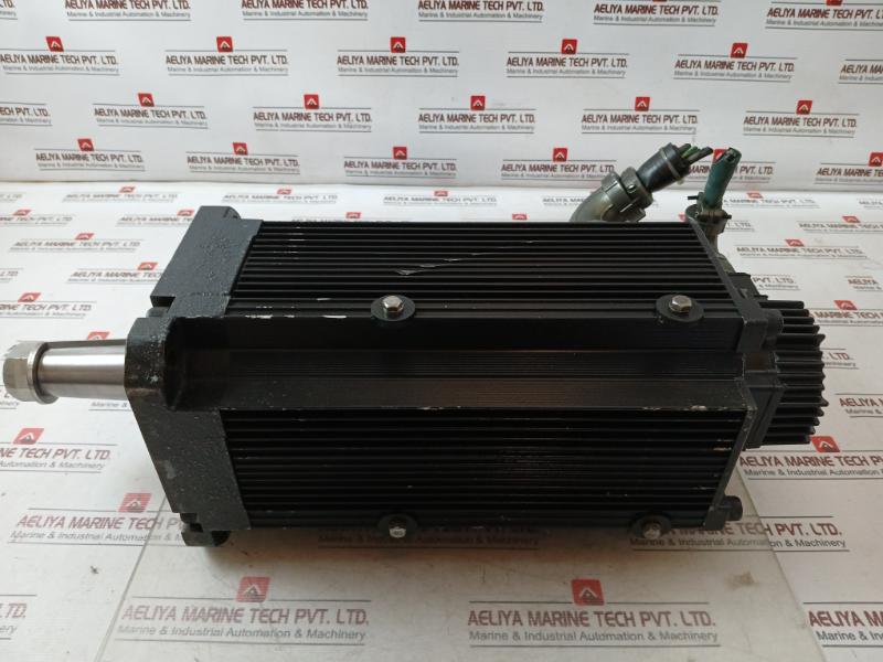Yaskawa Electric Sgms-1Aa2B-nk11 Ac Servo Motor