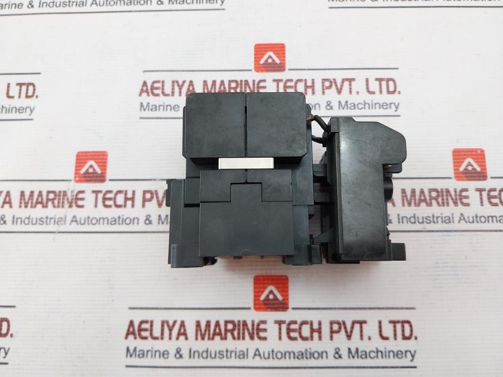 Yaskawa H0E-20F-tra1D Magnetic Contactor 200-220V 60Hz