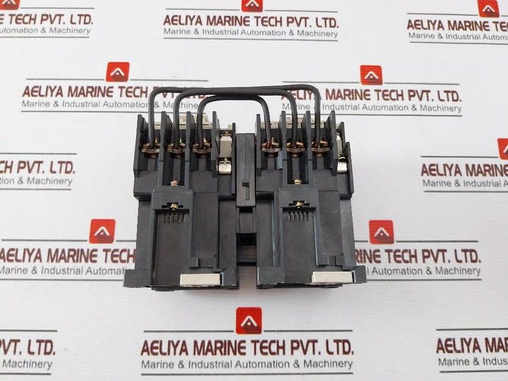 Yaskawa Hi-25J Definite Purpose Reversing Contactor Assembly Ac 600V Max