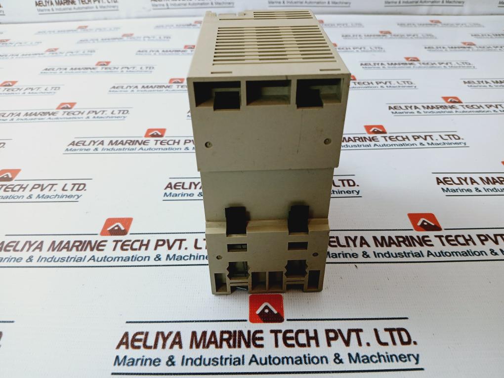 Yaskawa MP2300SIEC PLC Controller PMC-U-MP23S04