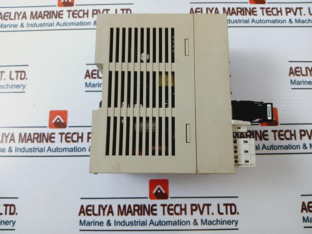 Yaskawa MP2300SIEC PLC Controller PMC-U-MP23S04