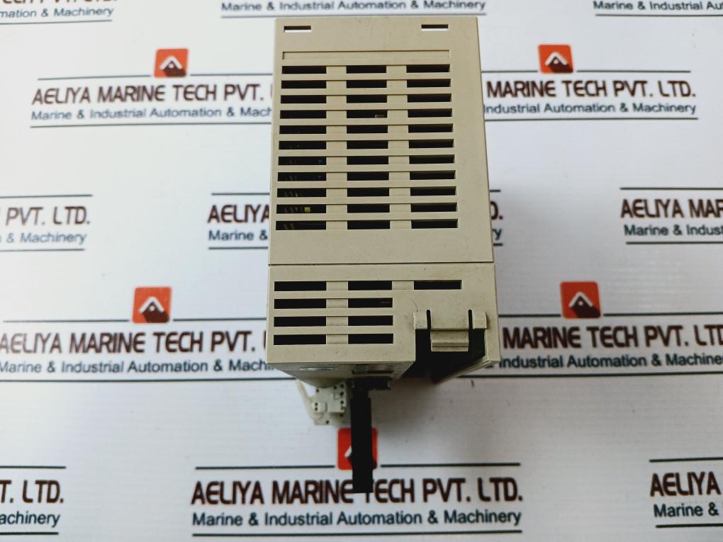 Yaskawa MP2300SIEC PLC Controller PMC-U-MP23S04