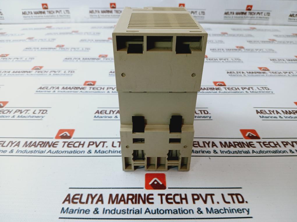 Yaskawa MP2300SIEC PMC-U-MP23S04 PLC Controller