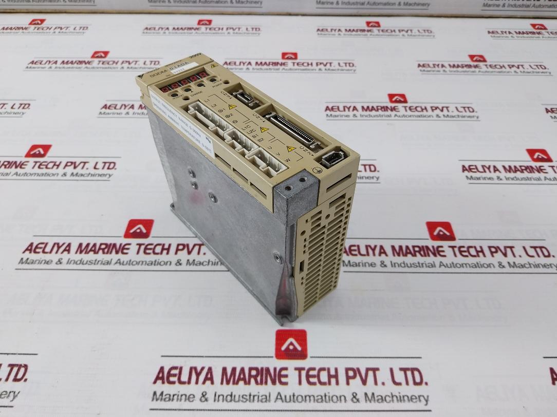 Yaskawa Sgdm-01Ada Servo Amplifier 1Ph 200-230V 50/60Hz 2A (Not Working)