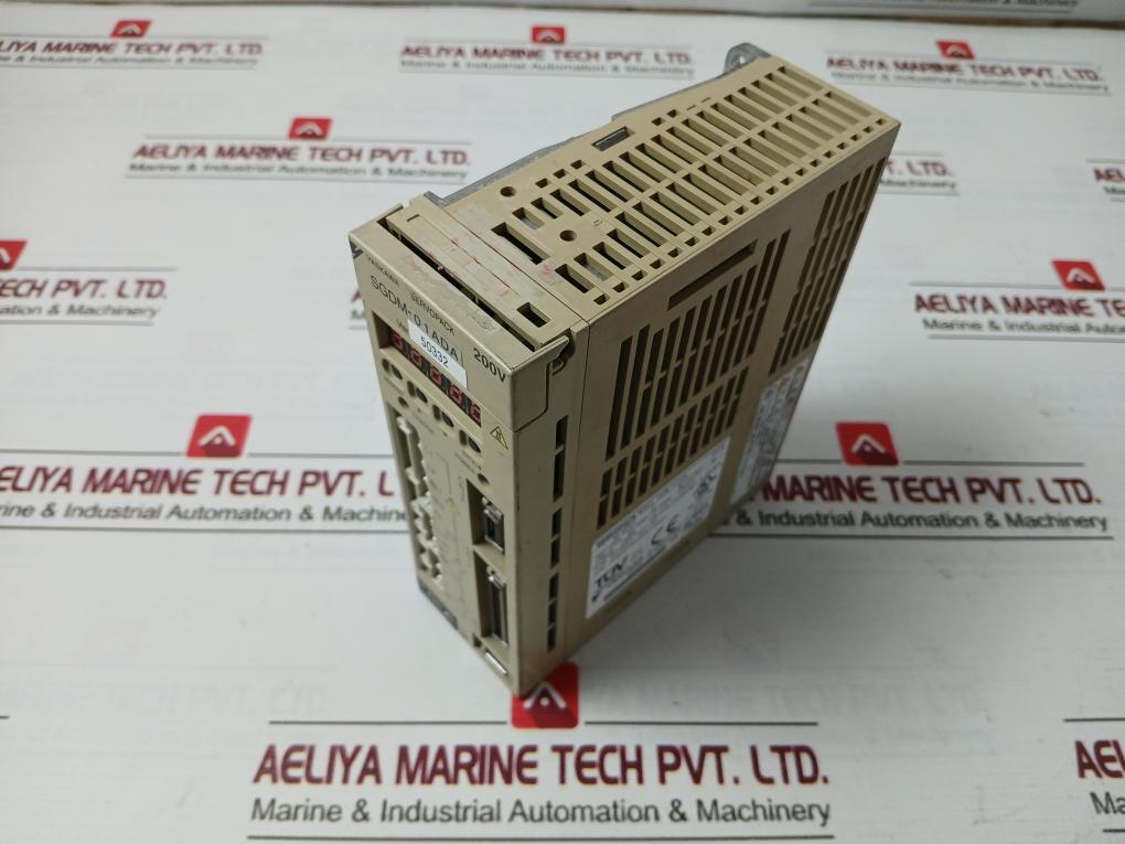 Yaskawa Sgdm-01Ada Servo Drive 200-230V 50/60Hz 0.1 Kw 0-55C