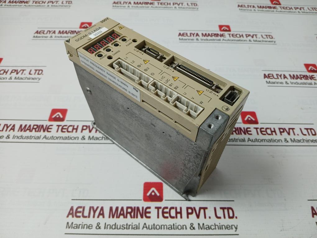 Yaskawa Sgdm-01Ada Servo Drive 200-230V 50/60Hz 0.1 Kw 0-55C
