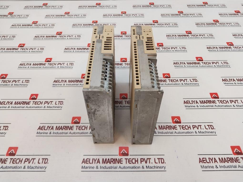 Yaskawa Sgdv-2R8A11A Servo Drive 200-230V 50/60Hz 2A