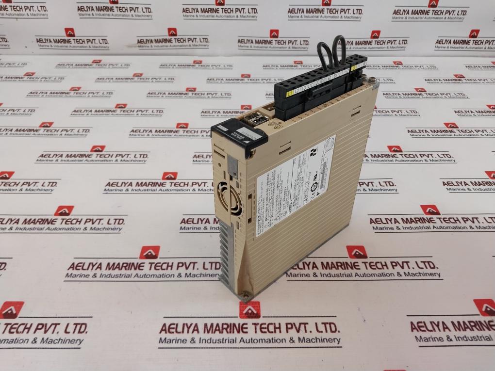 Yaskawa Sgdv-2R8A11A Servo Drive 200-230V 50/60Hz 2A