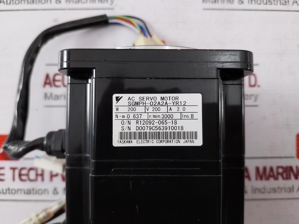 Yaskawa Sgmph-02A2A-yr12 Ac Servo Motor R12092-065-18 200 W 3000 Rpm