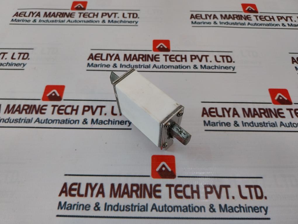 Yinda Nh00C Fuse 63A 500V 120Ka