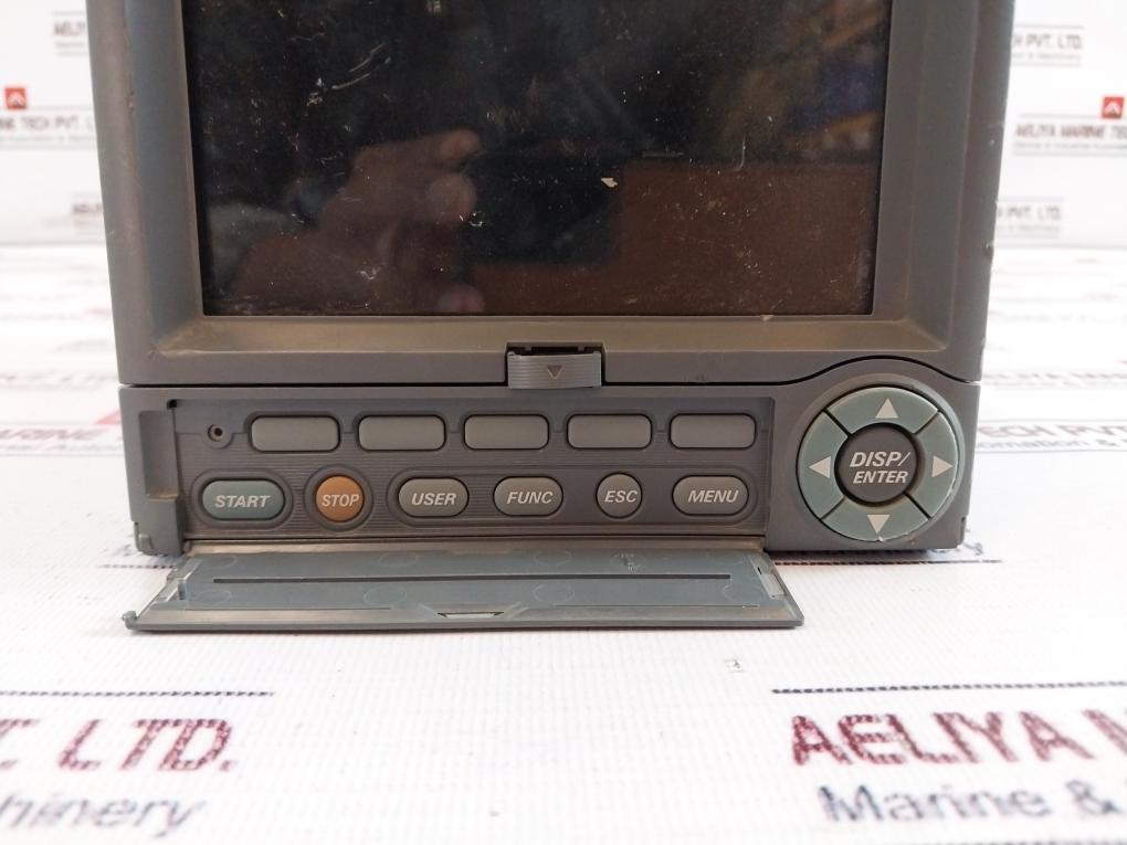 Yokogawa Daqstation Dx100P Dx106P-3-2 Chart Recorder 100-240Vac
