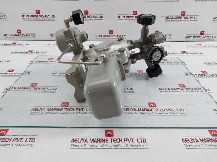 Yokogawa Differential Pressure Transmitter Y/15A1-lk1/L/Gas-fp/Ld/Cal-p 10 Bar