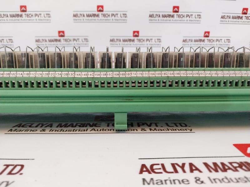 Yokogawa Omron Nayb-yr032-114@a 10a Relay 24vdc