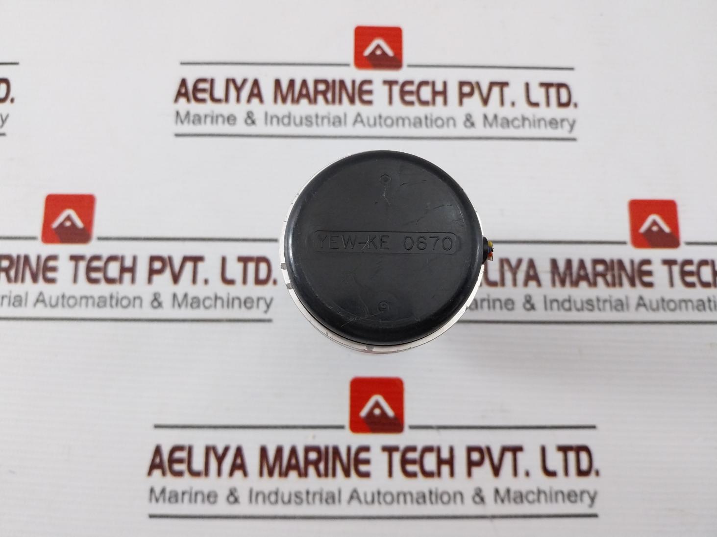 Yokogawa Py76 Brushless Synchro Motor 100Vrms 50/60Hz 0.09/0.07A