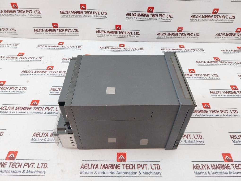 Yokogawa Sr10002 Recorder 100-240V Ac 50/60 Hz