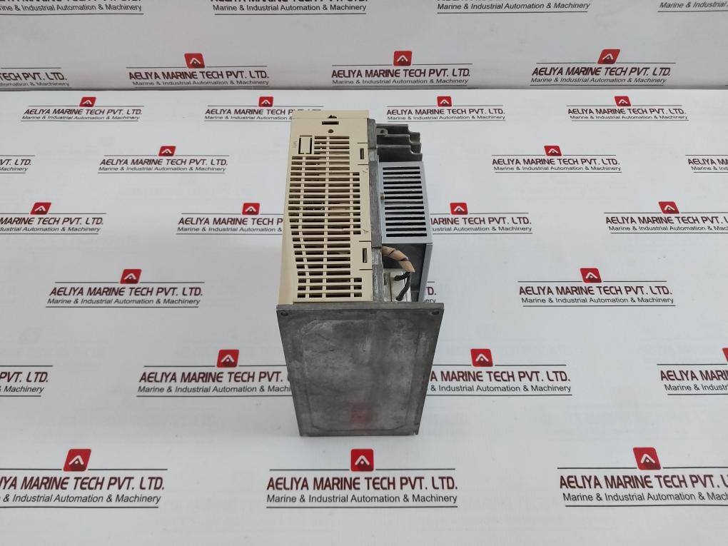 Yokogawa Ud1Ag3-150N-1Kd-2Sb-n Dd Servo Actuator 200-230 V 50/60Hz 1Phase