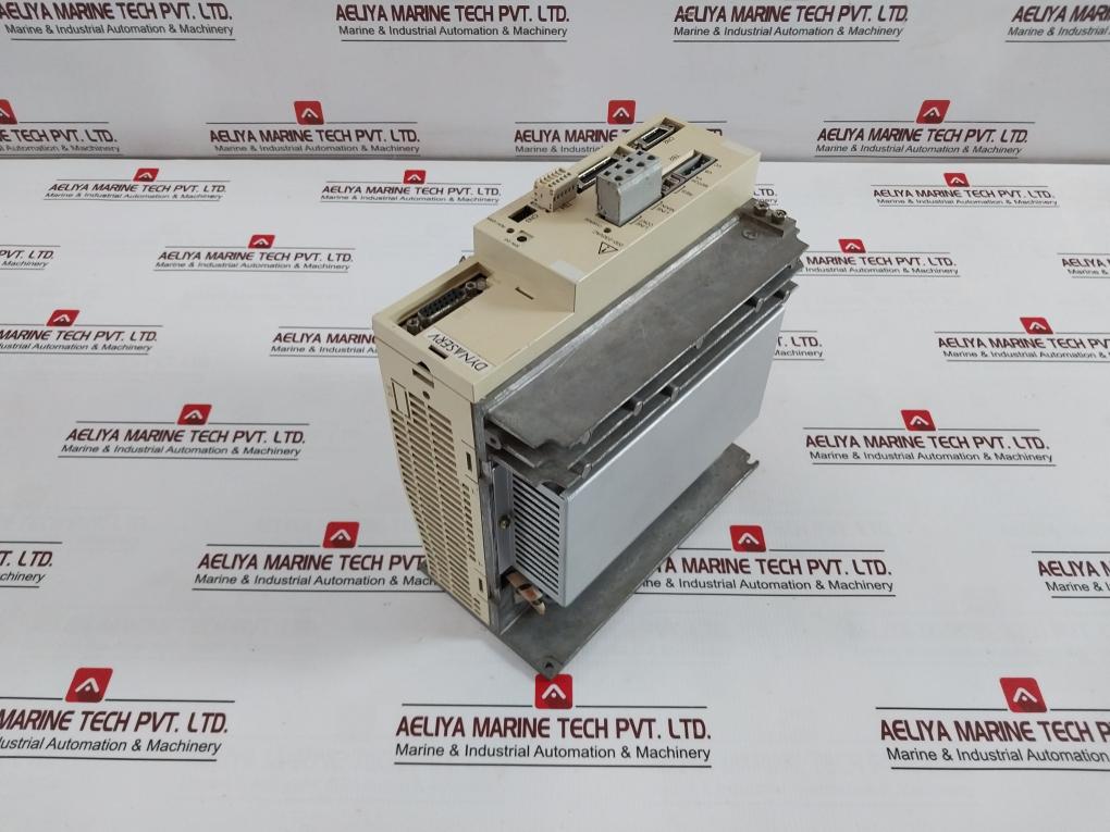 Yokogawa Ud1Ag3-150N-1Kd-2Sb-n Dd Servo Actuator 200-230 V 50/60Hz 1Phase