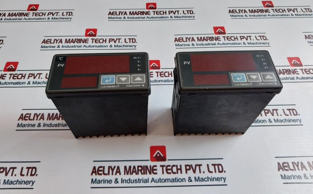 YOKOGAWA UM330-E Digital Temperature Indicator 100-240VAC~ 50/60hz