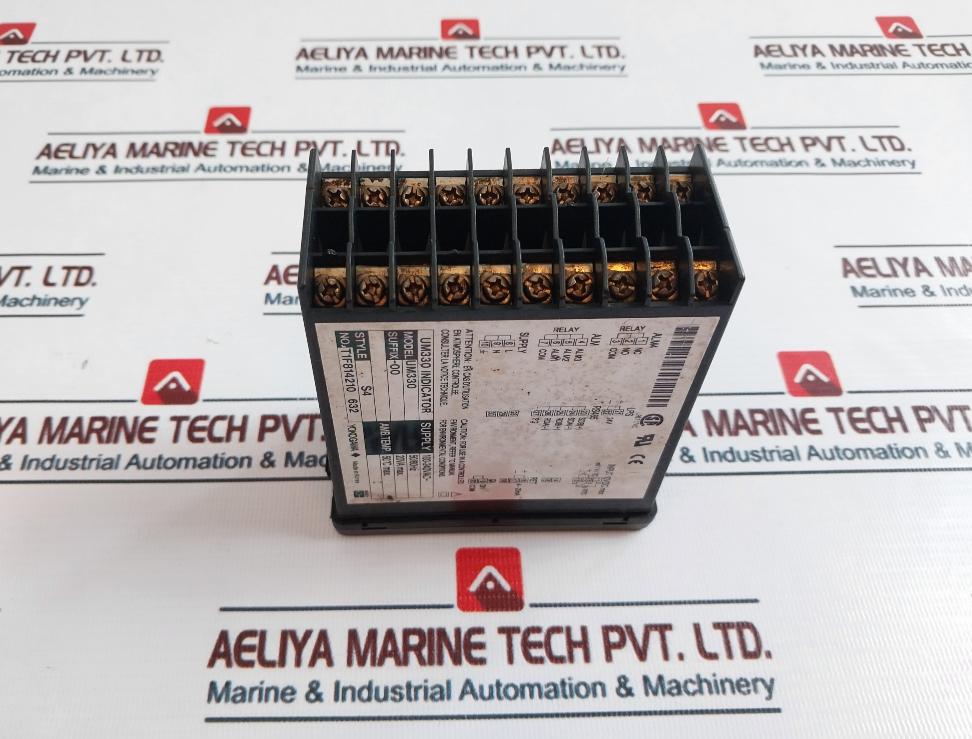 YOKOGAWA UM330-E Digital Temperature Indicator 100-240VAC~ 50/60hz