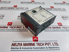 YOKOGAWA UM330-E Digital Temperature Indicator 100-240VAC~ 50/60hz