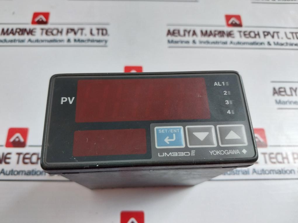 Yokogawa Um330-e Digital Temperature Indicator 100-240Vac~ 50/60Hz