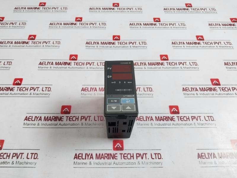 Yokogawa Ut320 Digital Indicating Controller 100-240Vac