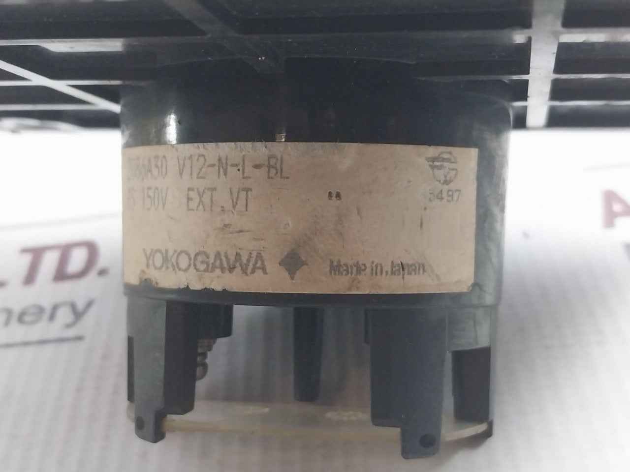 Yokogawa V12-n-l-bl Analog Panel Voltmeter 0-600V