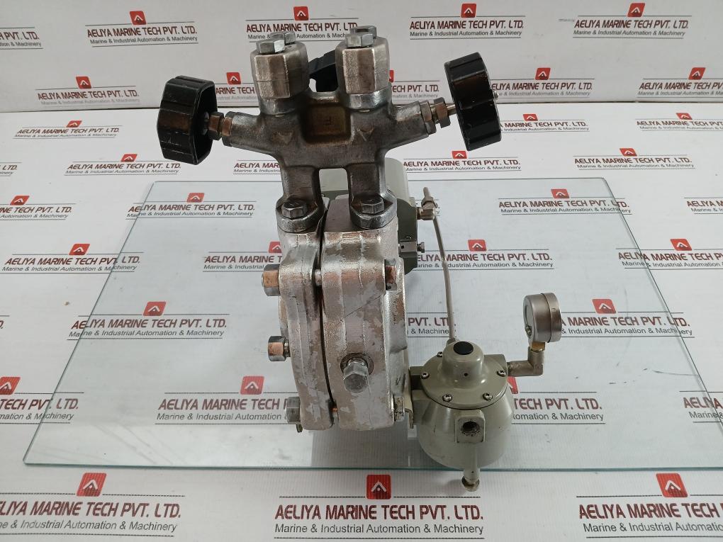 Pressure Transmitter Y/15A1-lk1/L/Gas-fp/Ld/Cal-p Yokogawa Electric Corporation