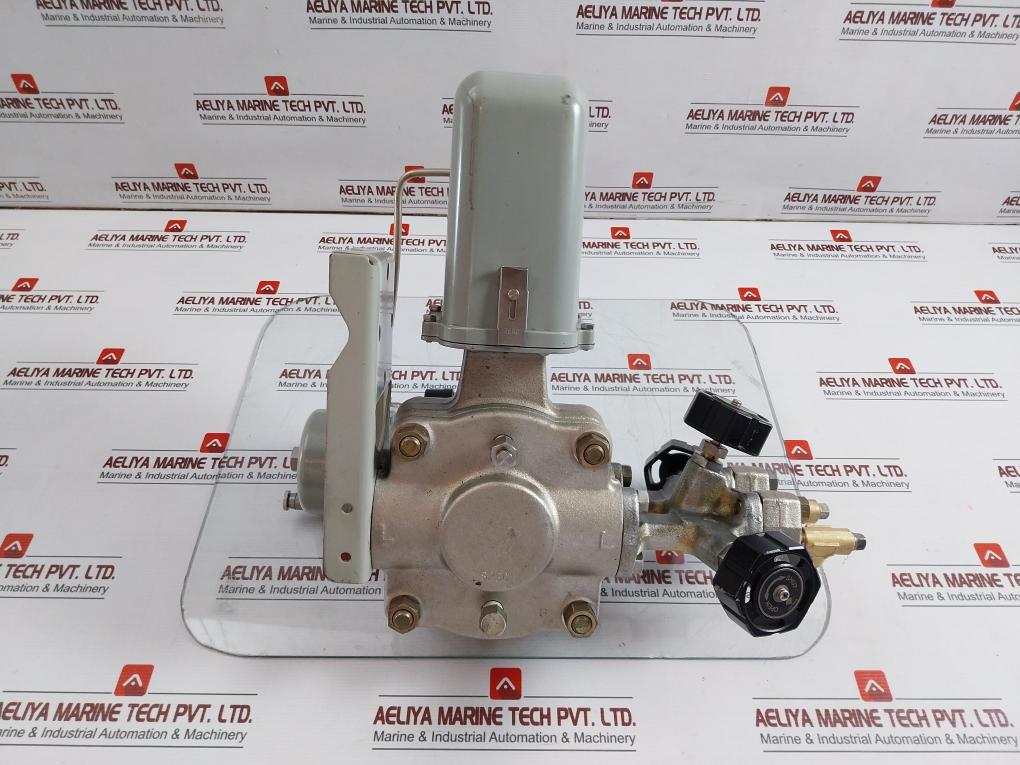 Yokogawa Y/15A1-lk1/L/Gas-fp/Ld/Cal-p Pneumatic Pressure Transmitter 20-100 Kpa