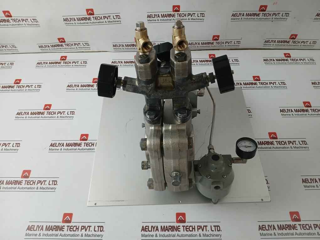 Yokogawa Y/15A1-lk1/L/Gas-fp/Ld/Cal-p Pneumatic Pressure Transmitter 3.5 Mpa