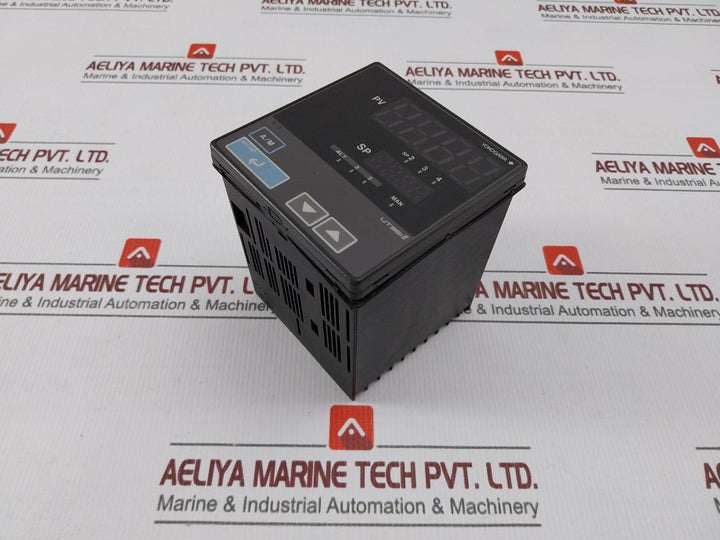 Yokogawa Ut351 Digital Indicating Controller 100-240Vac~ 50/60Hz 50?C