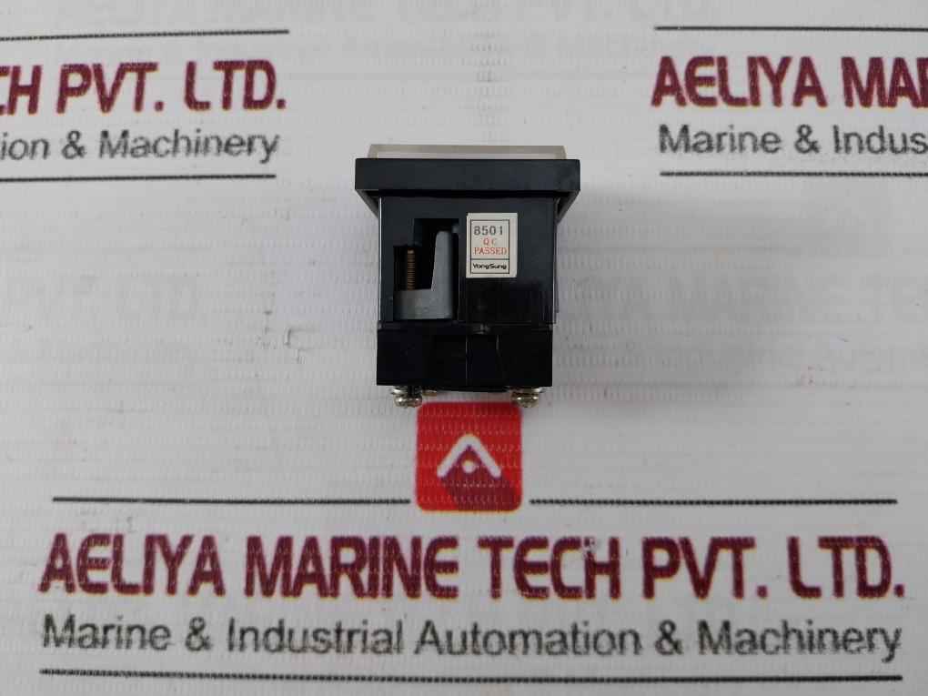 Yong Sung Ysrl 34-024 Indicator Control Button Lamp 24V 1 W